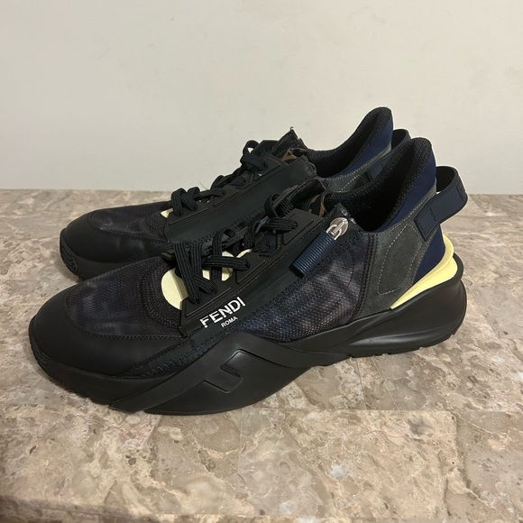 Fendi Flow Slip-on Moonlight - Picture 8 of 9